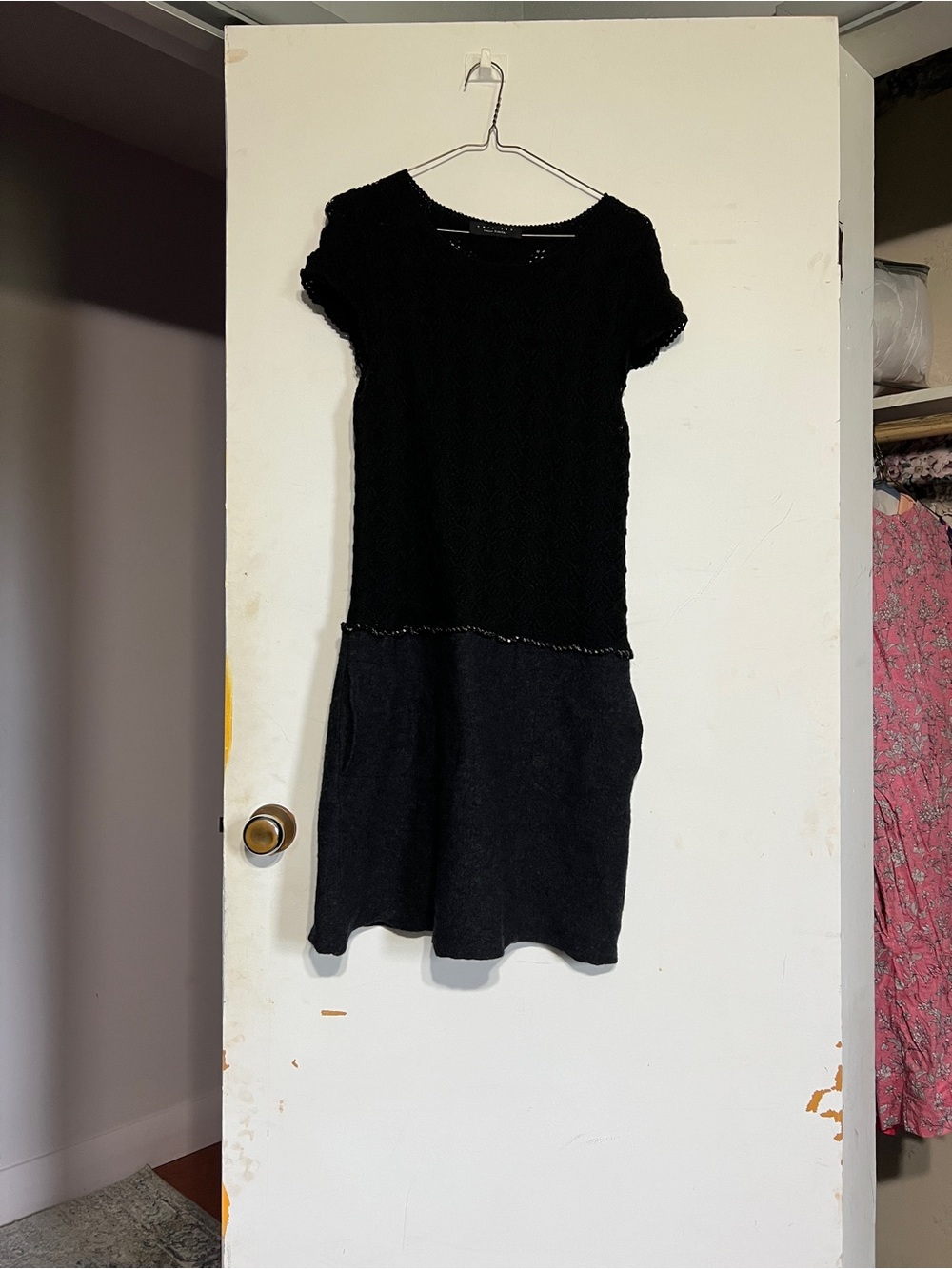 Black Short-Sleeve Knit Dress - Classic Women’s Style